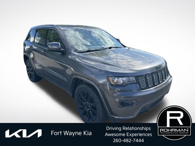 Used 2019 Jeep Grand Cherokee Altitude AWD/4WD image 9