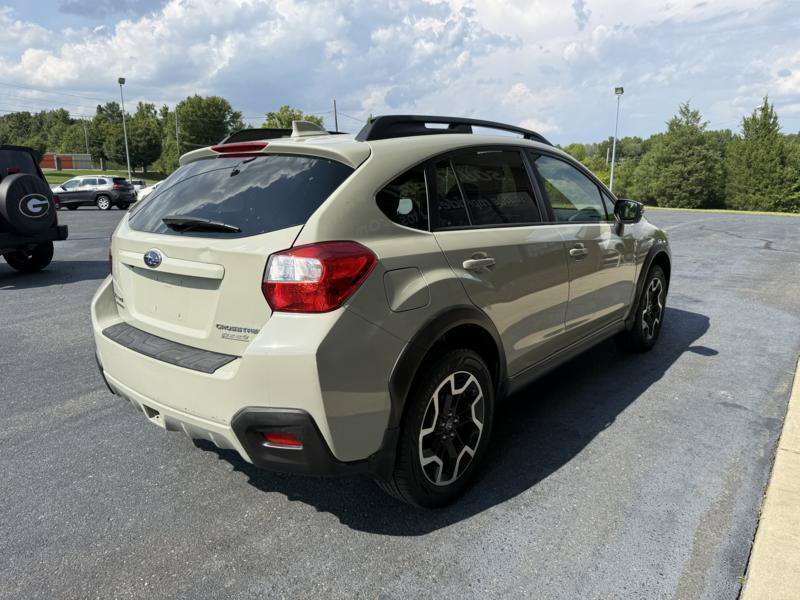 Used 2017 Subaru Crosstrek 2.0i Limited AWD/4WD image 7
