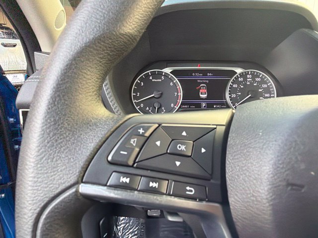 Used 2025 Nissan Sentra SV FWD image 28