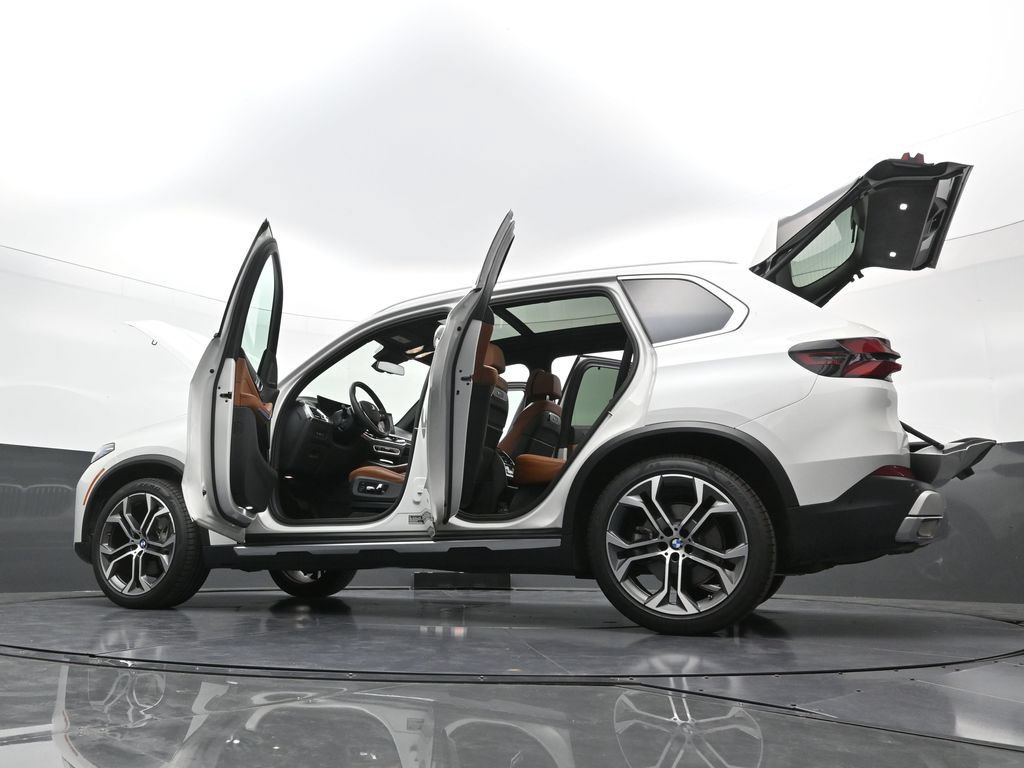 New 2026 BMW X5 xDrive40i AWD/4WD image 42