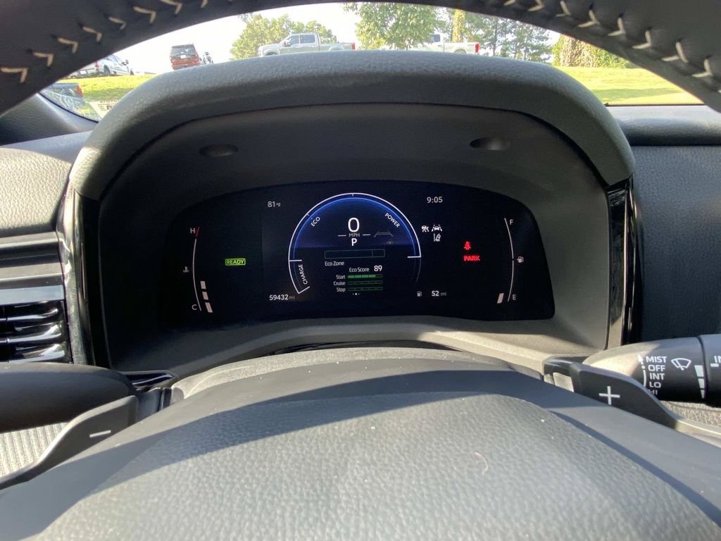 Used 2025 Toyota Camry SE w/ Convenience Package FWD image 33