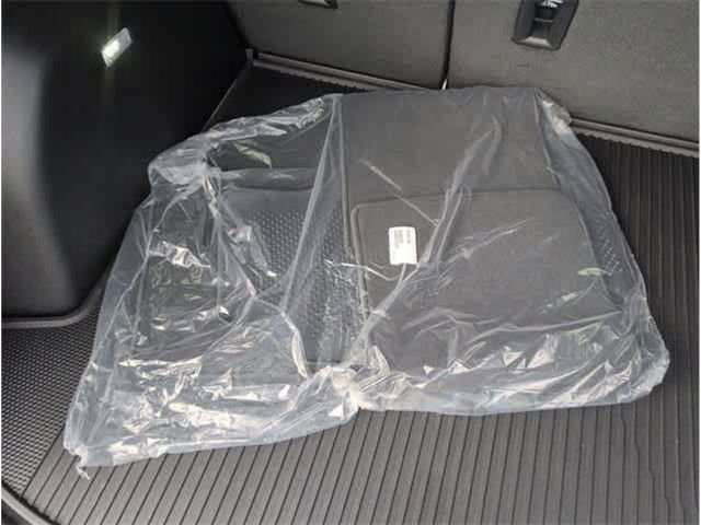 New 2026 Chevrolet Equinox ACTIV w/ LPO, Floor Liner Package AWD/4WD image 35