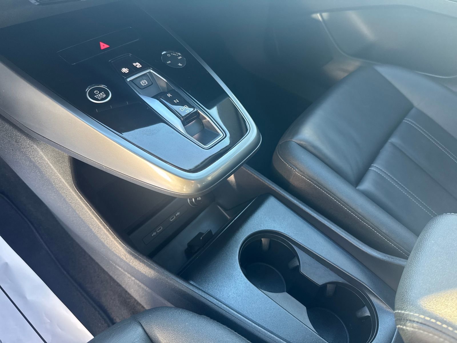 Used 2024 Audi Q4 e-tron Premium image 25