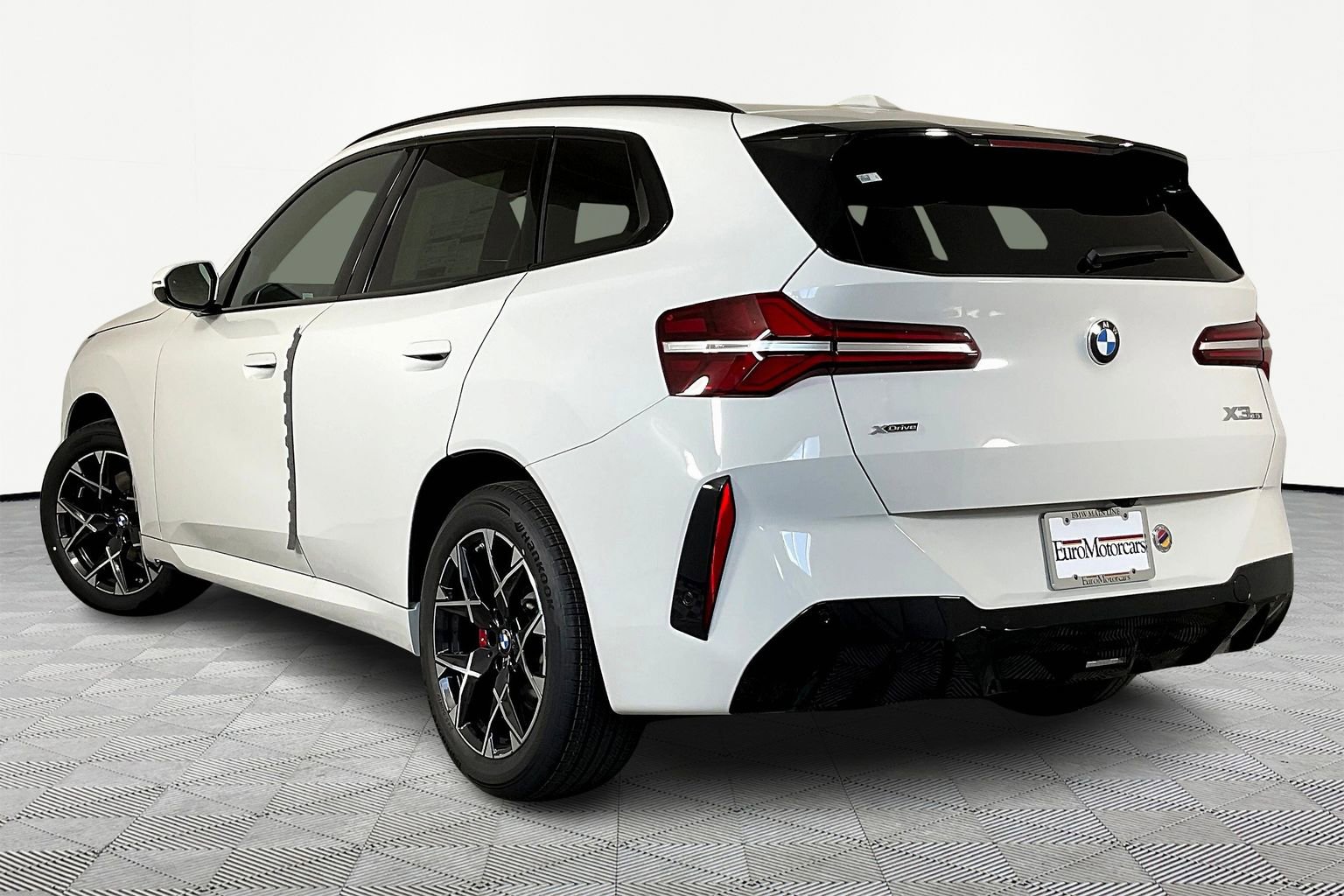 New 2026 BMW X3 xDrive30 w/ M Sport Package AWD/4WD image 4