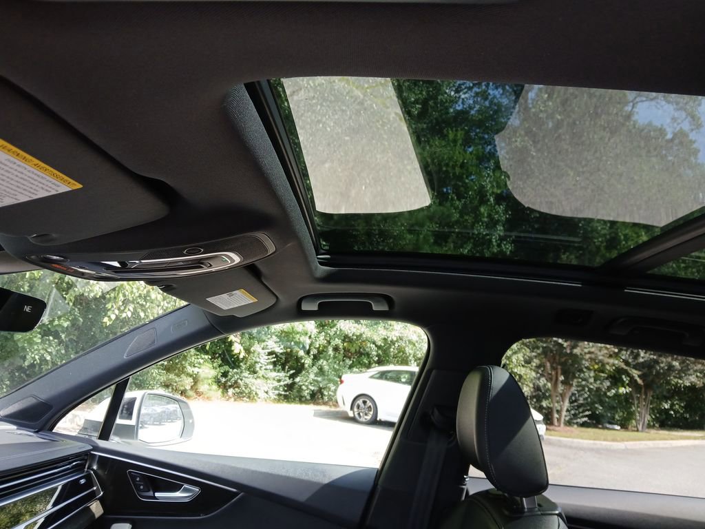 Used 2025 Audi Q7 3.0T Premium Plus image 21