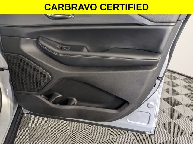 Used 2024 Jeep Grand Cherokee L Altitude RWD image 34