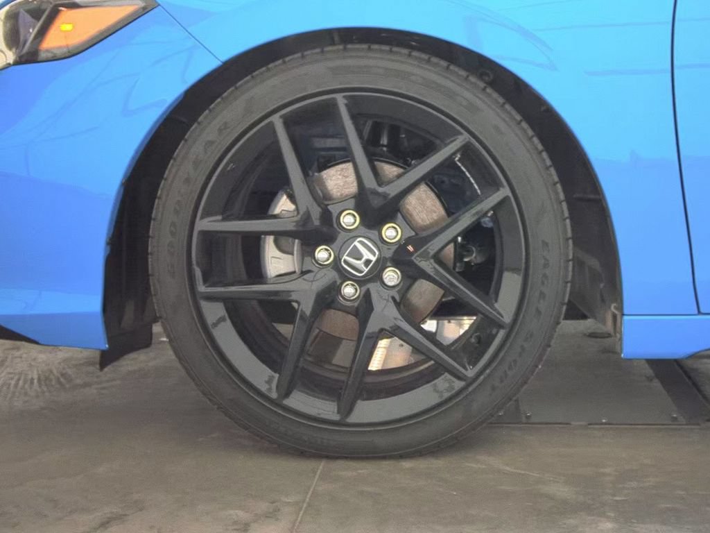 Used 2025 Honda Civic Sport image 13