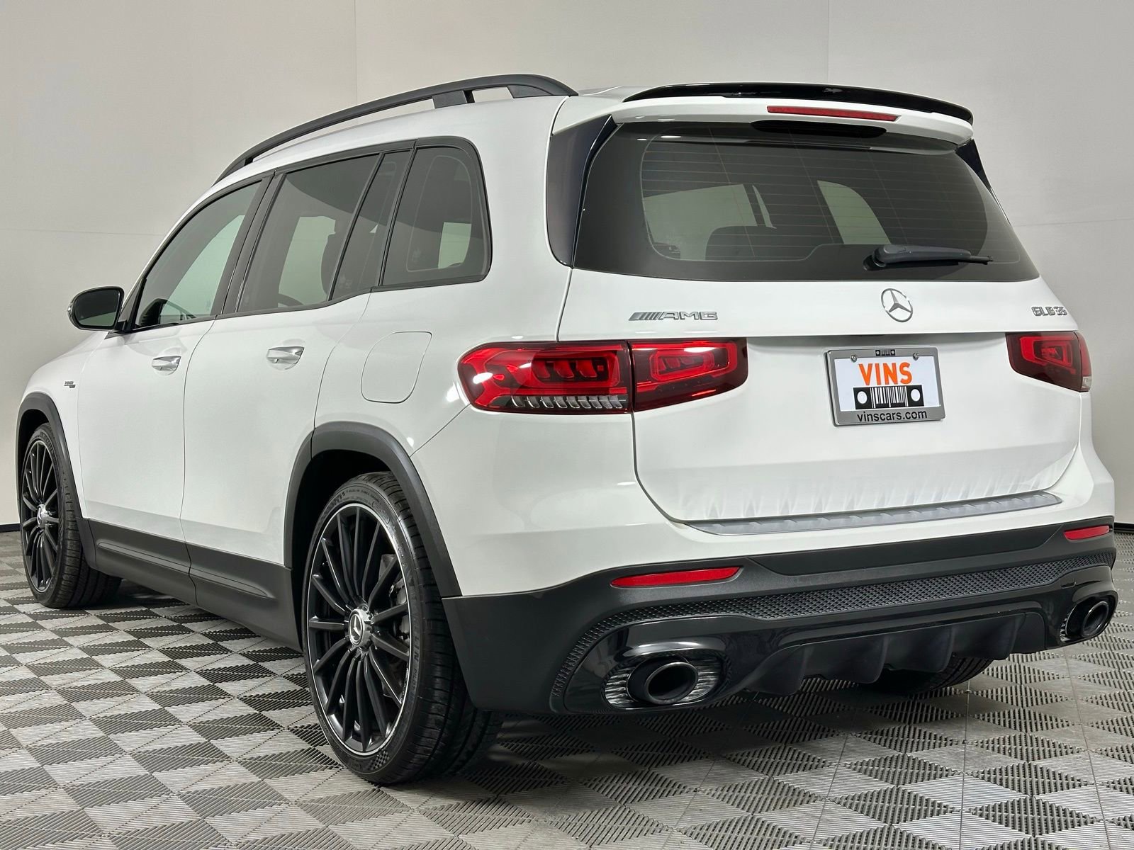 Used 2022 Mercedes-Benz GLB 35 AMG 4MATIC image 35