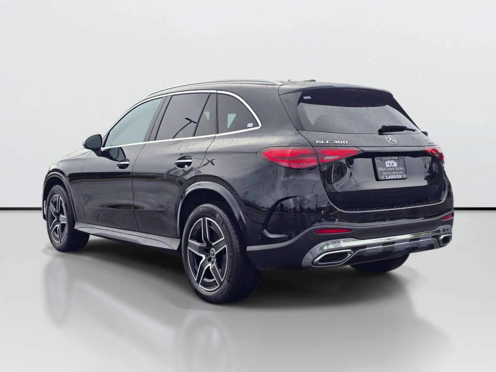 Used 2026 Mercedes-Benz GLC 300 4MATIC image 3