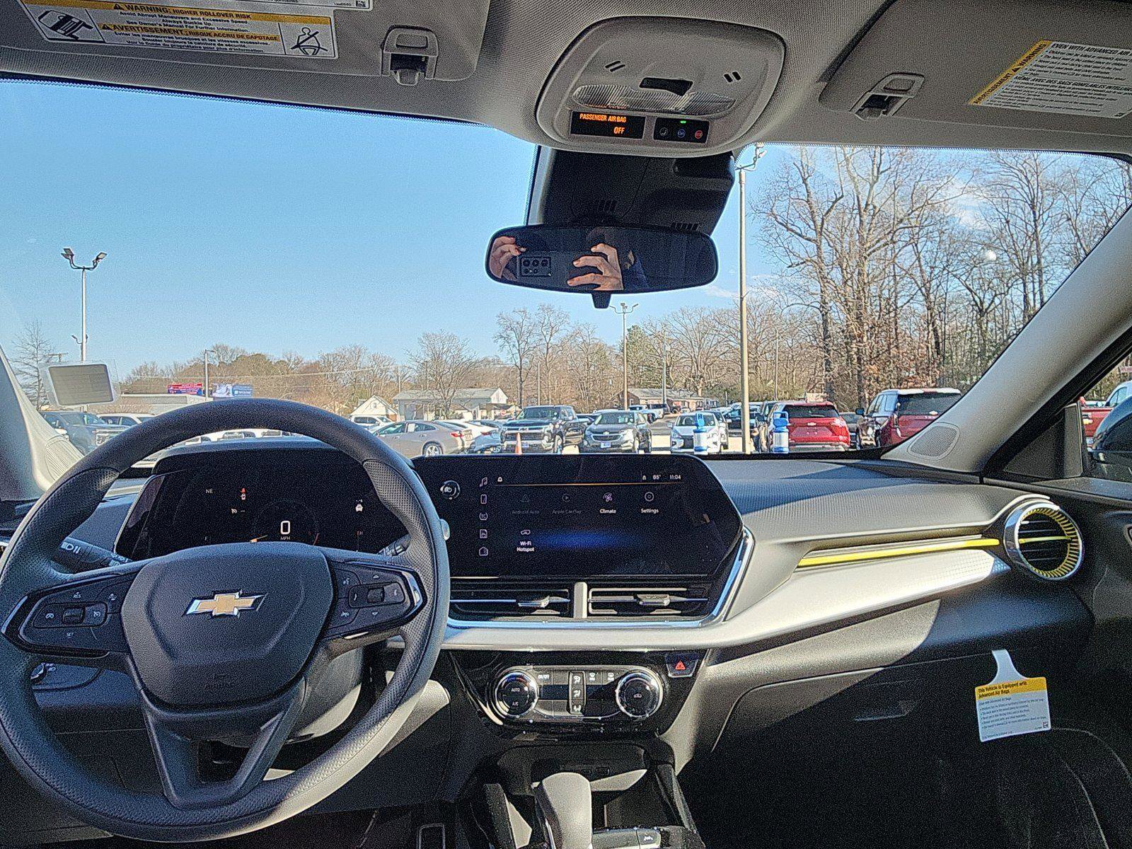 New 2026 Chevrolet Trax LT w/ LPO, Blackout Package image 20