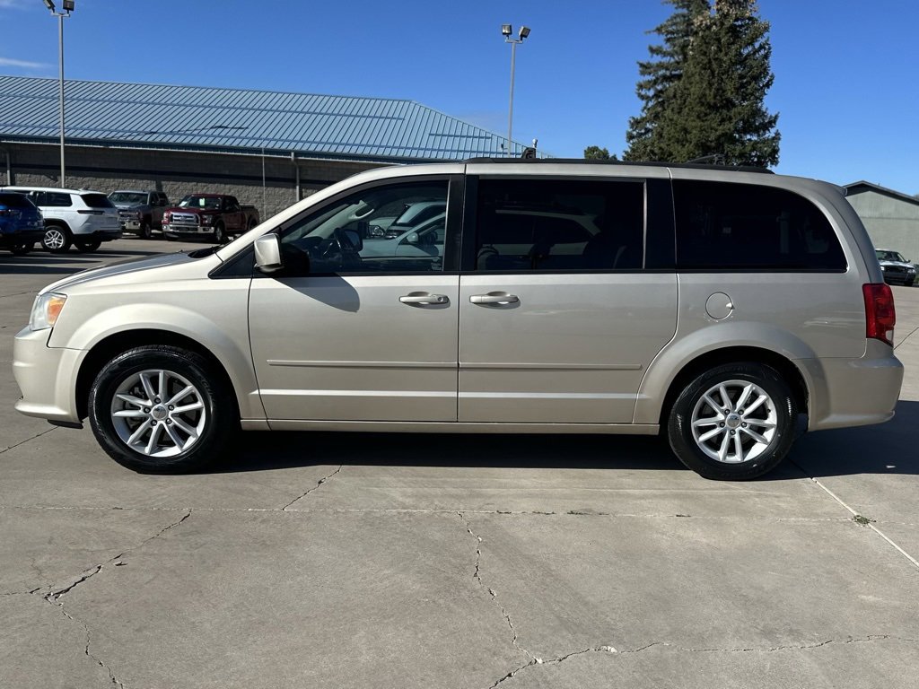 Used 2014 Dodge Grand Caravan SXT w/ UConnect Hands-Free Group image 6