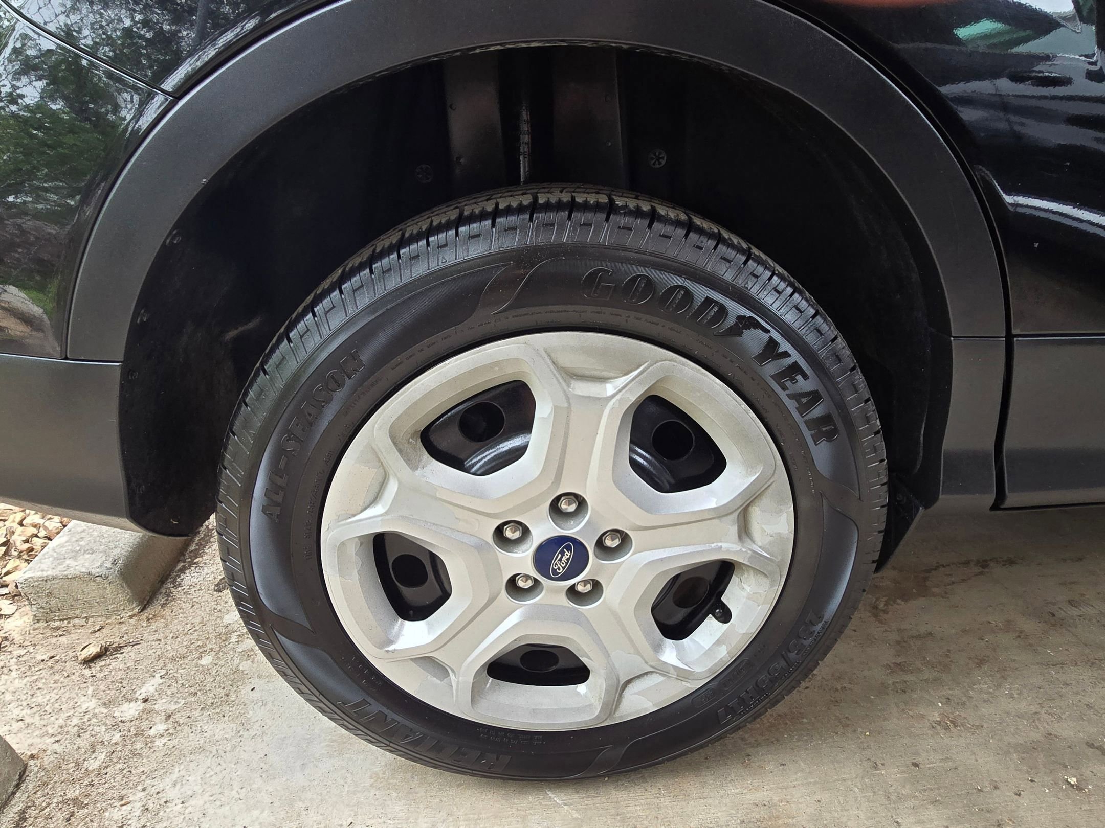 Used 2018 Ford Escape S FWD image 10