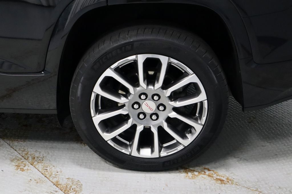 Used 2023 GMC Acadia Denali w/ Denali Ultimate Package AWD/4WD image 19