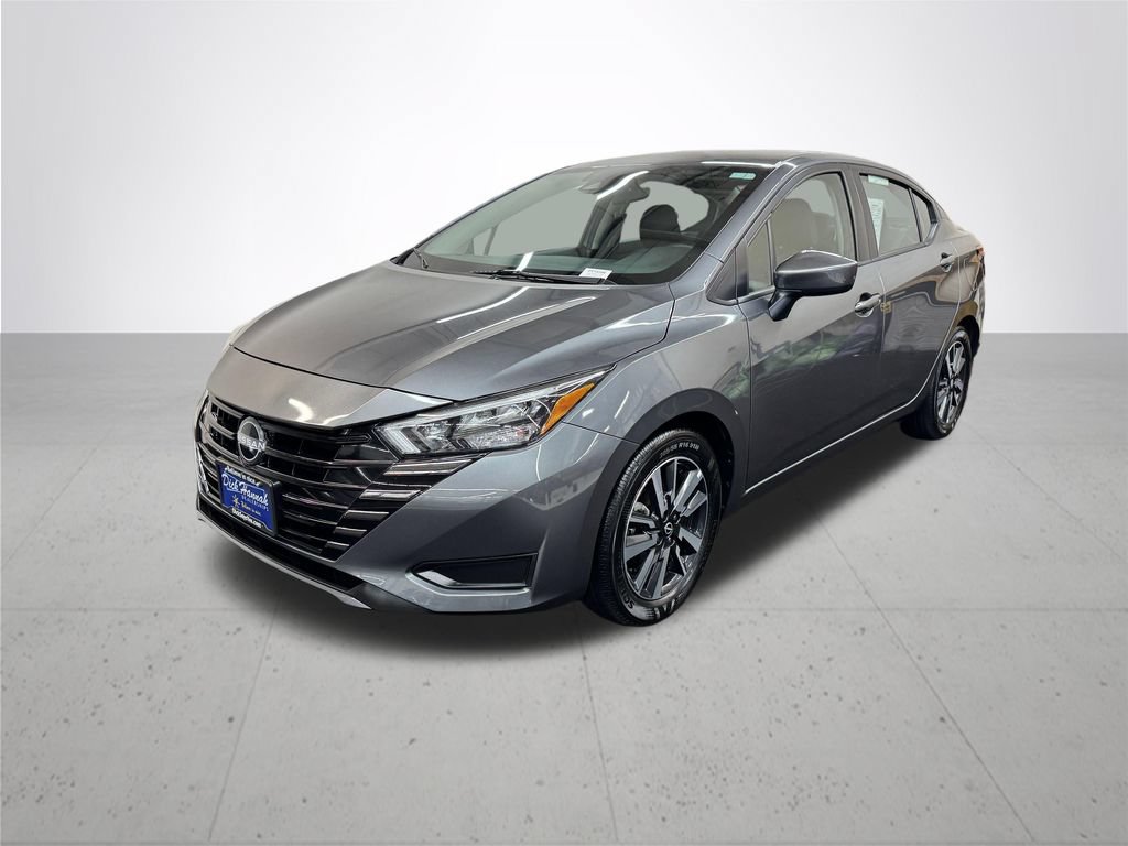 Used 2025 Nissan Versa SV FWD image 2