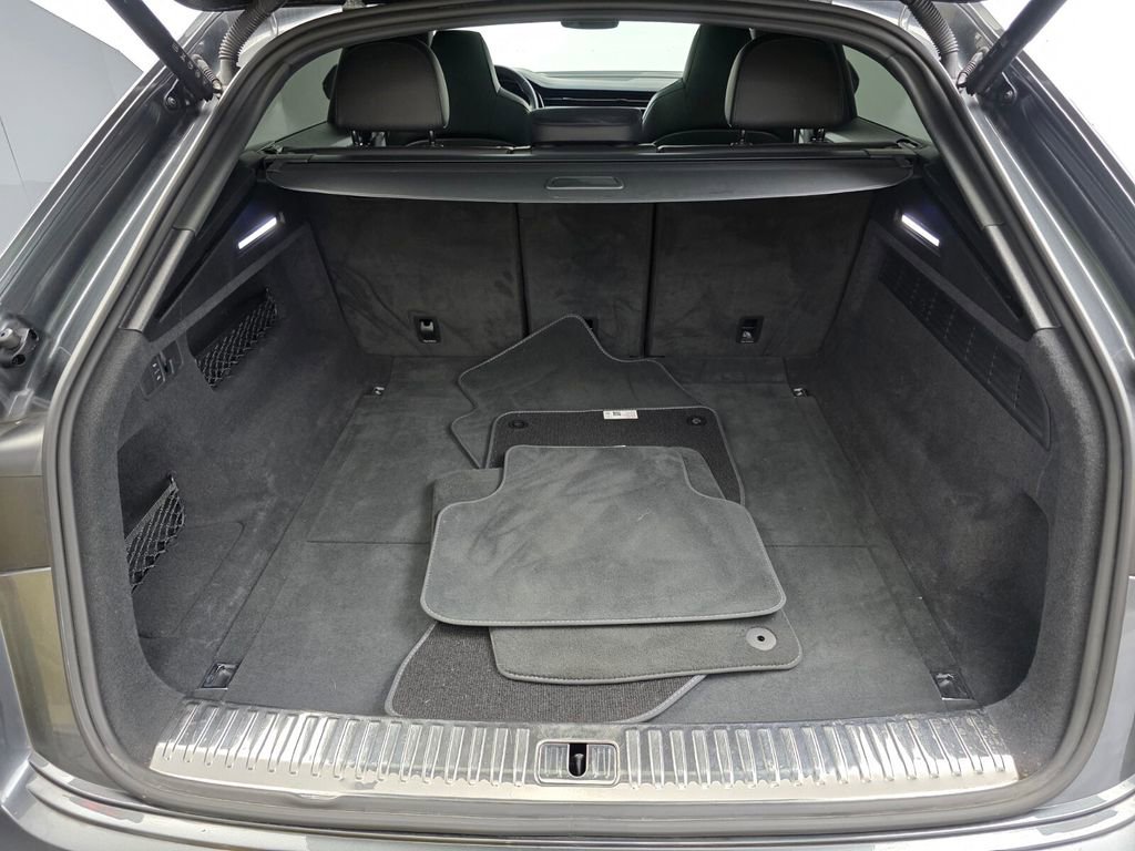 Used 2022 Audi RS Q8 image 16