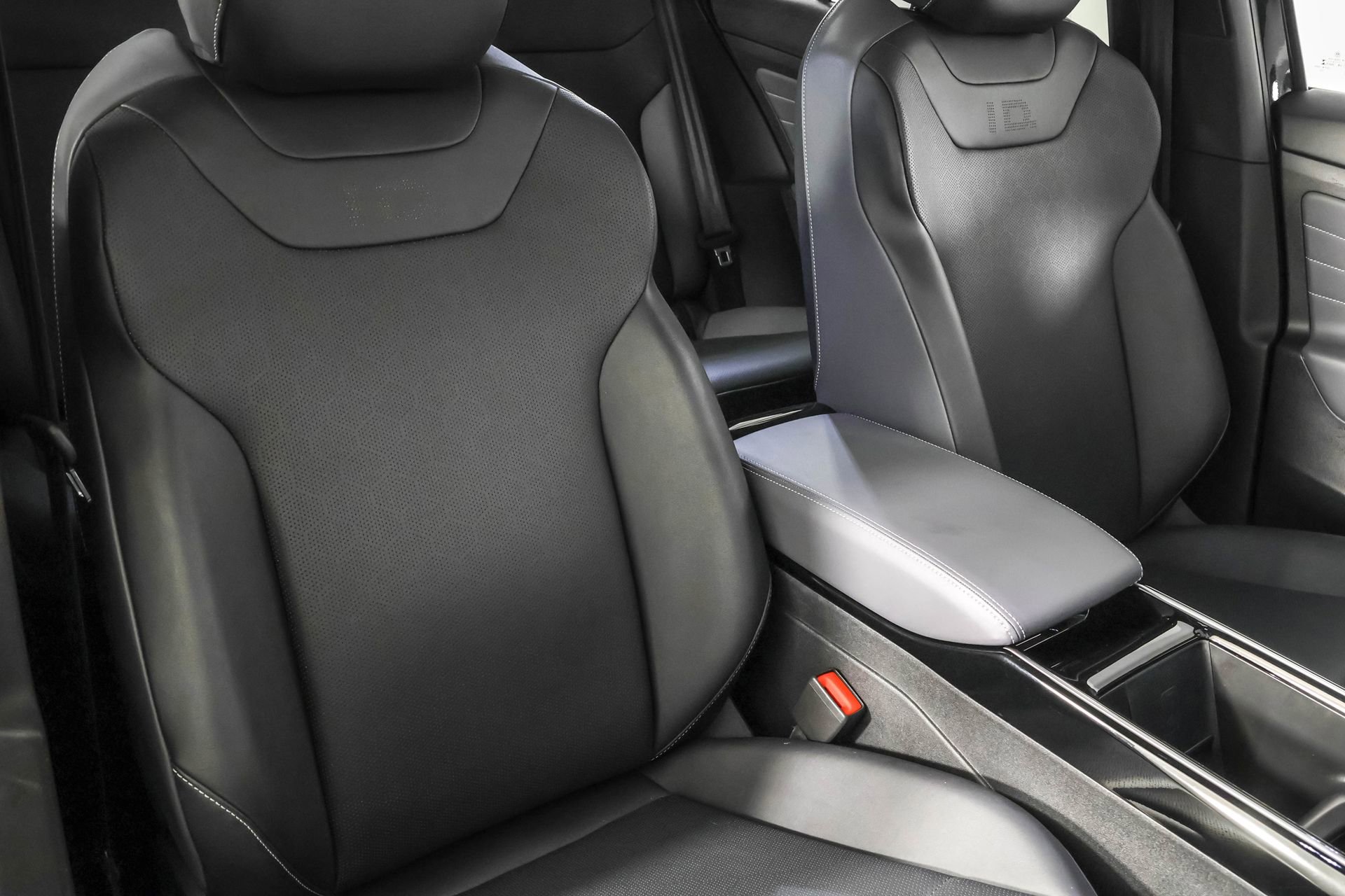 Used 2023 Volkswagen ID.4 Pro S Plus image 46