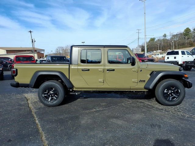 New 2026 Jeep Gladiator Sport AWD/4WD image 2