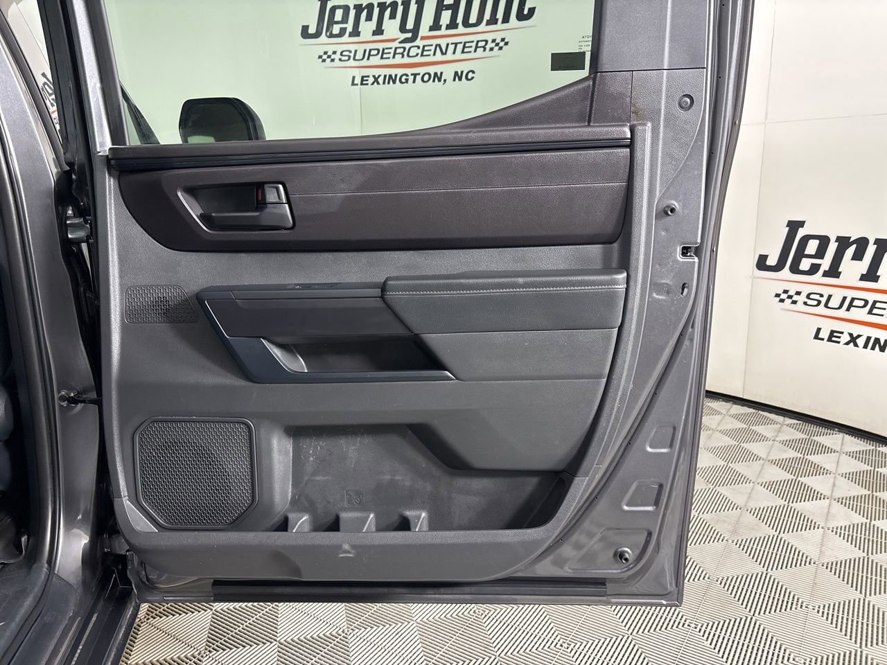 Used 2025 Toyota Tundra SR image 22