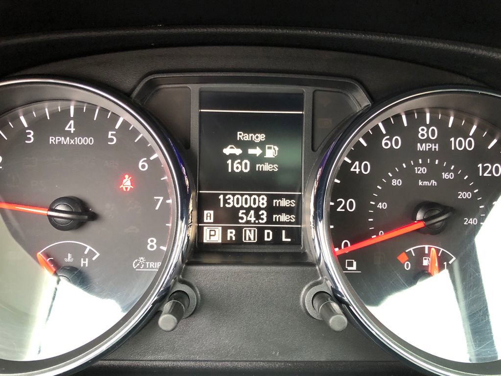 Used 2013 Nissan Rogue SV w/ Premium Pkg image 31