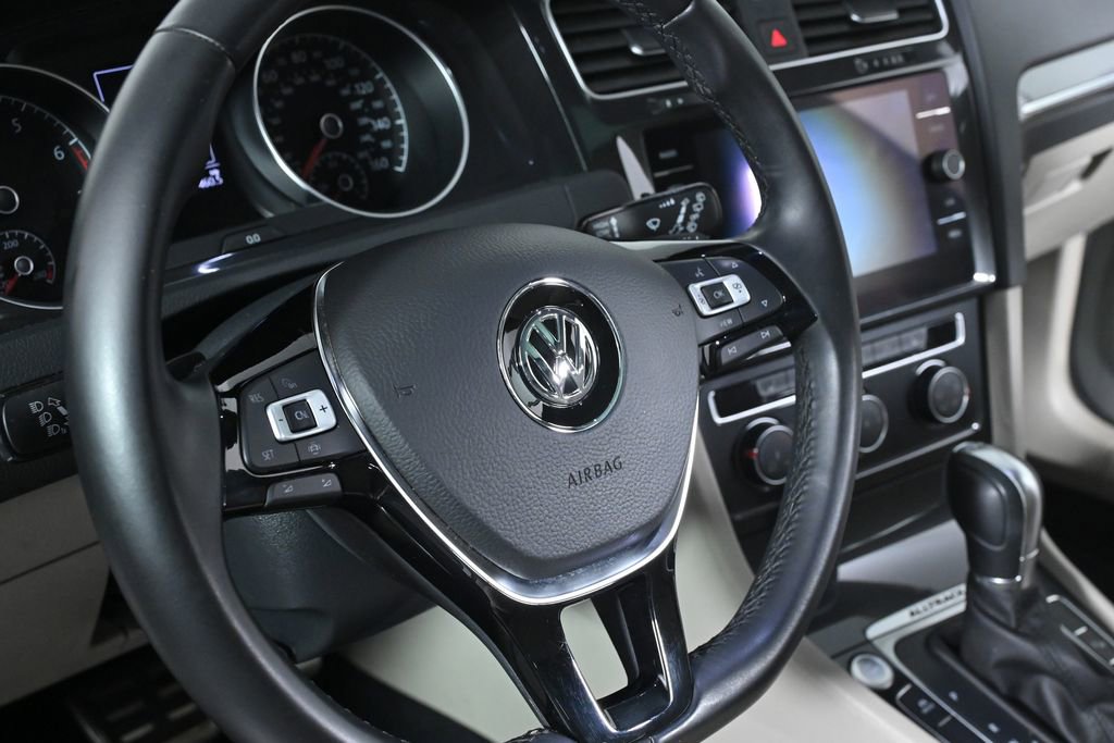 Used 2019 Volkswagen Golf Alltrack SE image 14