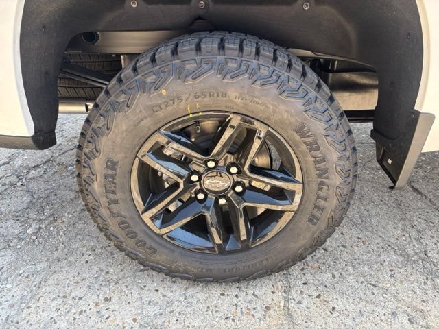 New 2026 Chevrolet Silverado 1500 Custom Trail Boss AWD/4WD image 9