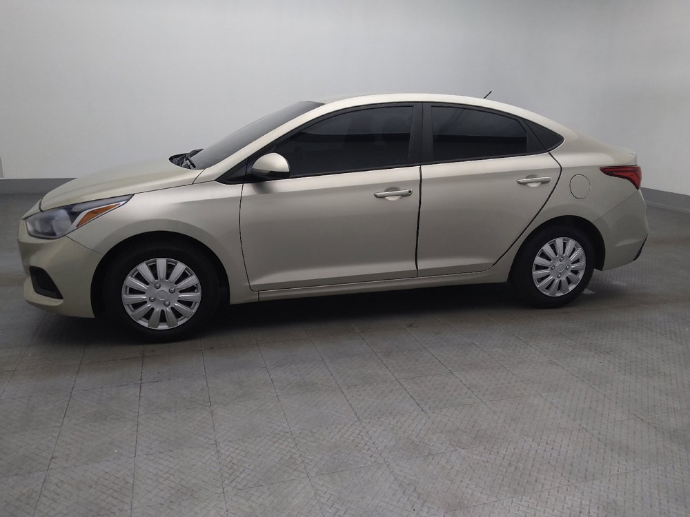 Used 2020 Hyundai Accent SE image 2