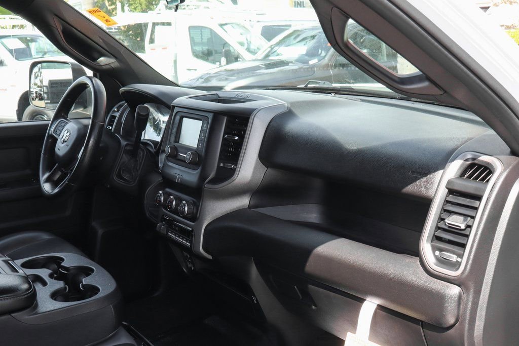 Used 2021 RAM 5500 Tradesman w/ Chrome Appearance Group image 34