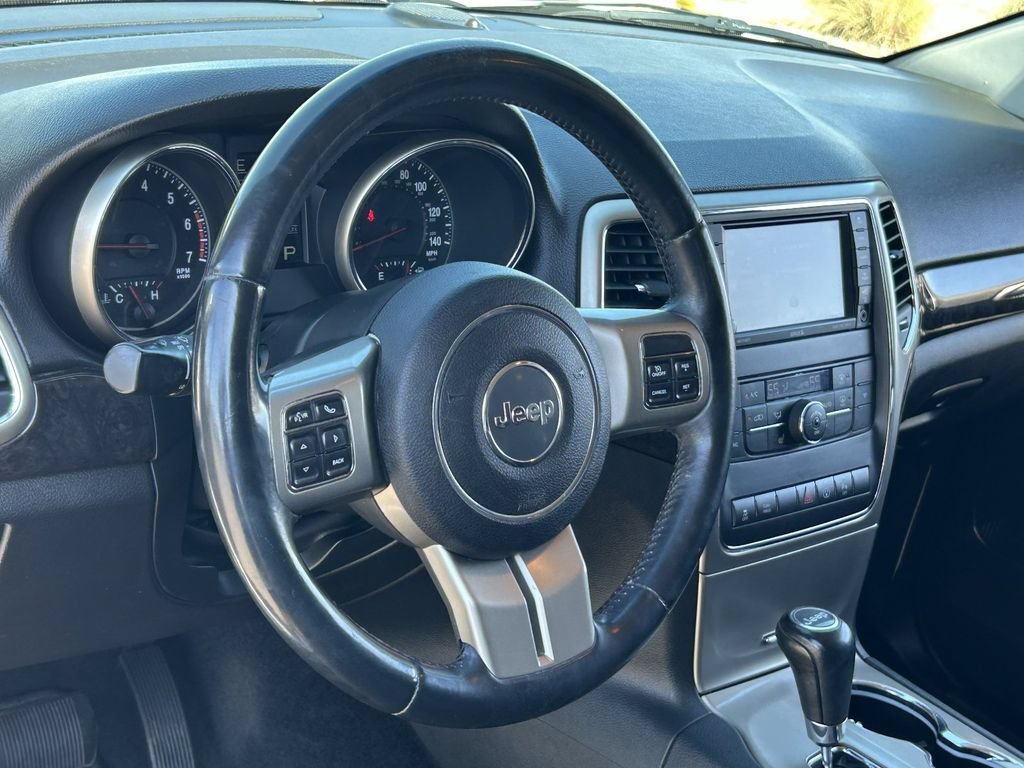 Used 2013 Jeep Grand Cherokee Laredo RWD image 25