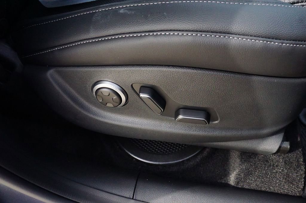 New 2026 Genesis GV80 2.5T image 22