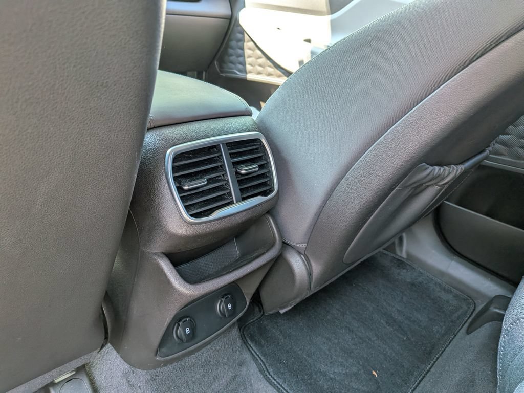Used 2019 Hyundai Santa Fe SE AWD/4WD image 31