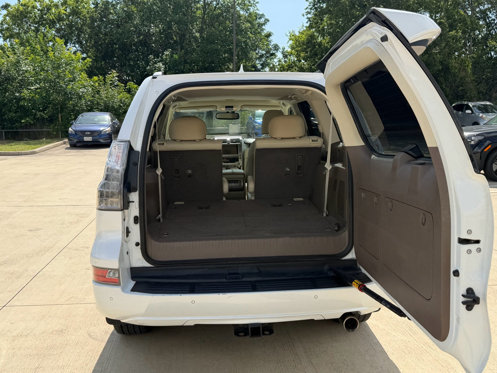 Used 2019 Lexus GX 460 Premium AWD/4WD image 32