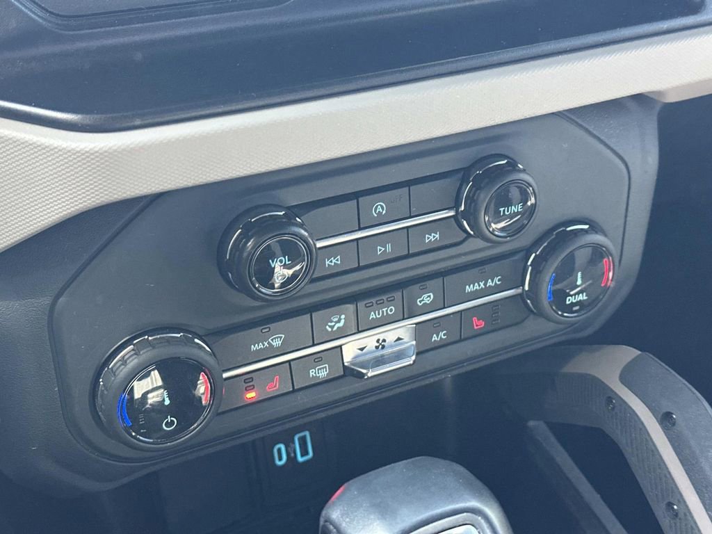 Used 2022 Ford Bronco Big Bend image 31