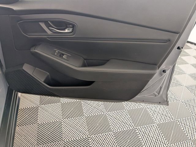Used 2023 Honda Accord Sport image 32