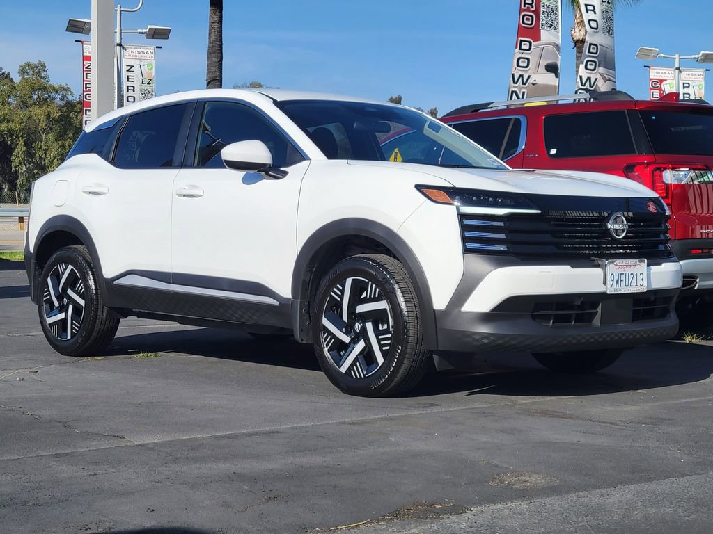 Used 2025 Nissan Kicks SV image 15