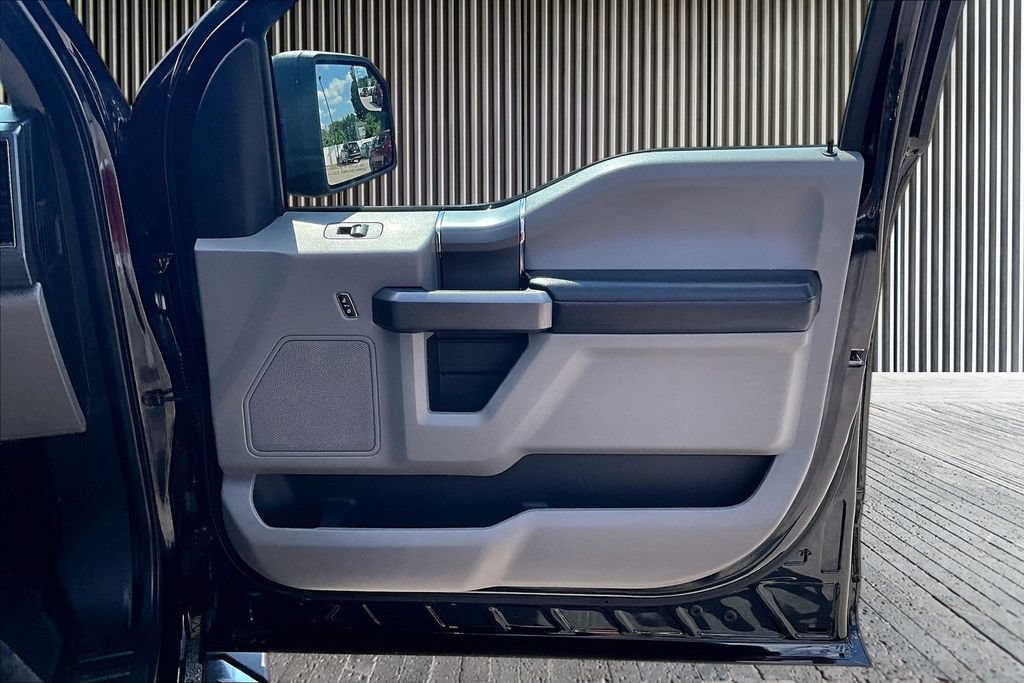 Used 2020 Ford F150 XLT w/ Equipment Group 302A Luxury AWD/4WD image 31