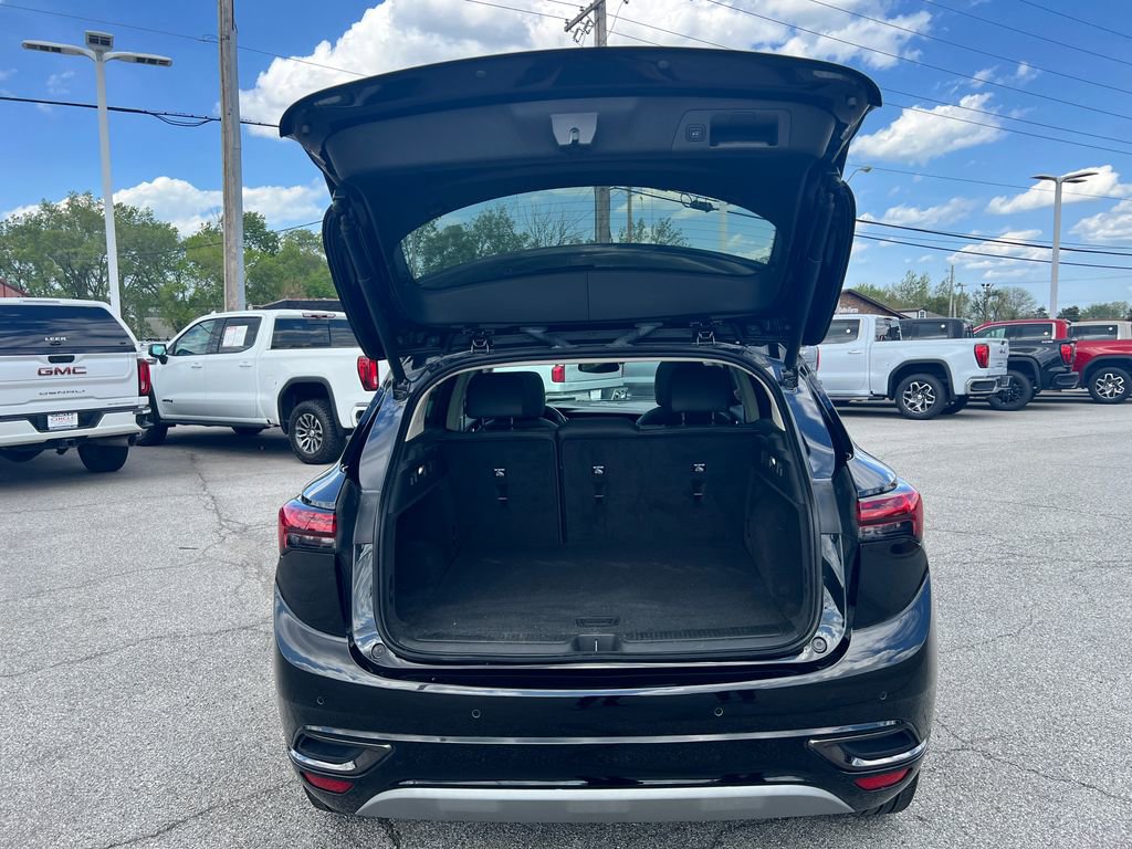 Used 2023 Buick Envision Essence w/ Sport Touring Package FWD image 33