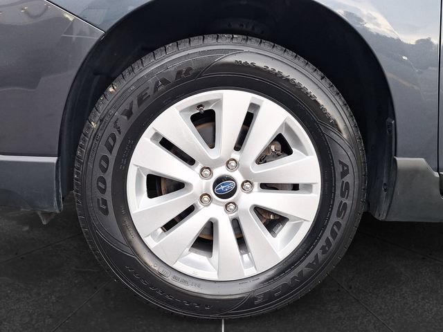 Used 2016 Subaru Outback 2.5i Premium AWD/4WD image 9
