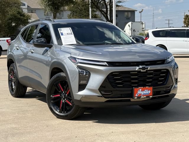 Certified 2025 Chevrolet Trax ACTIV FWD image 3