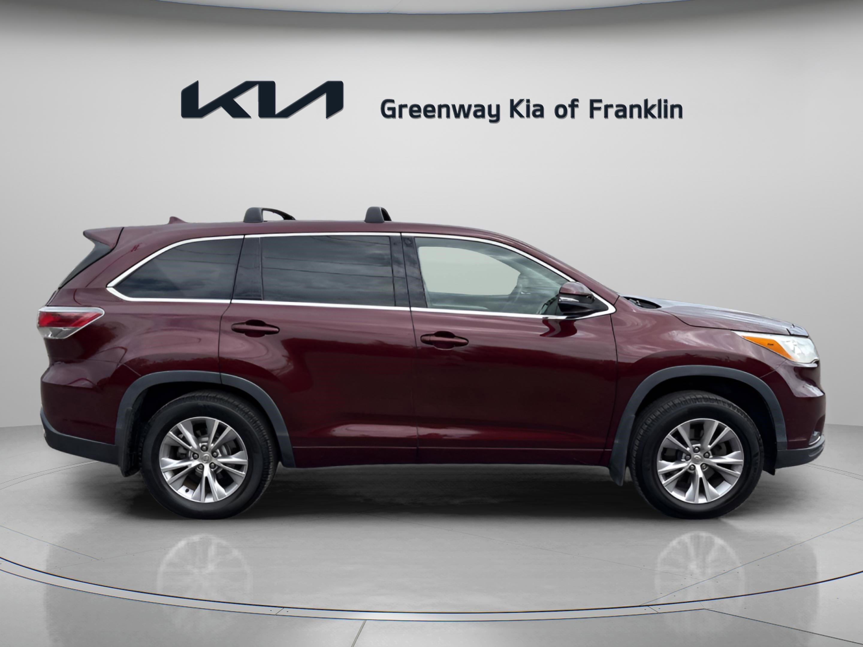 Used 2014 Toyota Highlander LE image 8