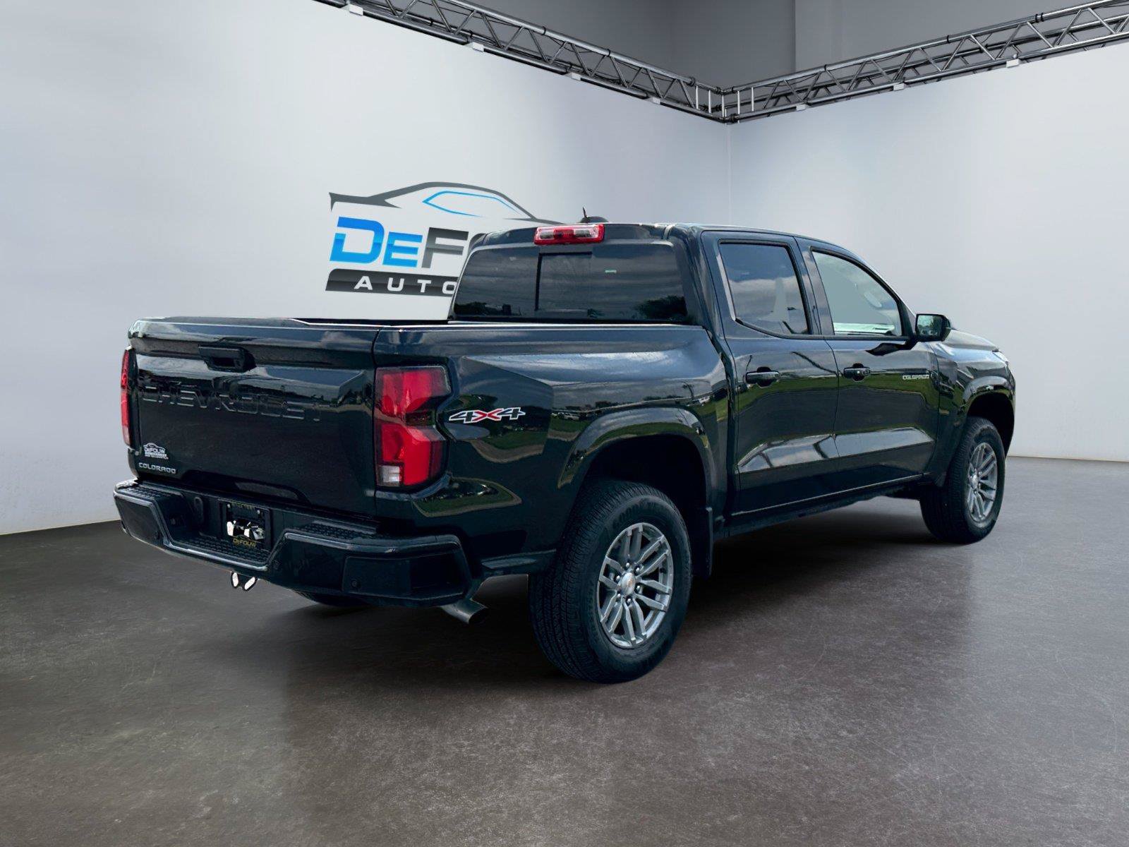 Used 2026 Chevrolet Colorado LT w/ LT Convenience Package AWD/4WD image 3