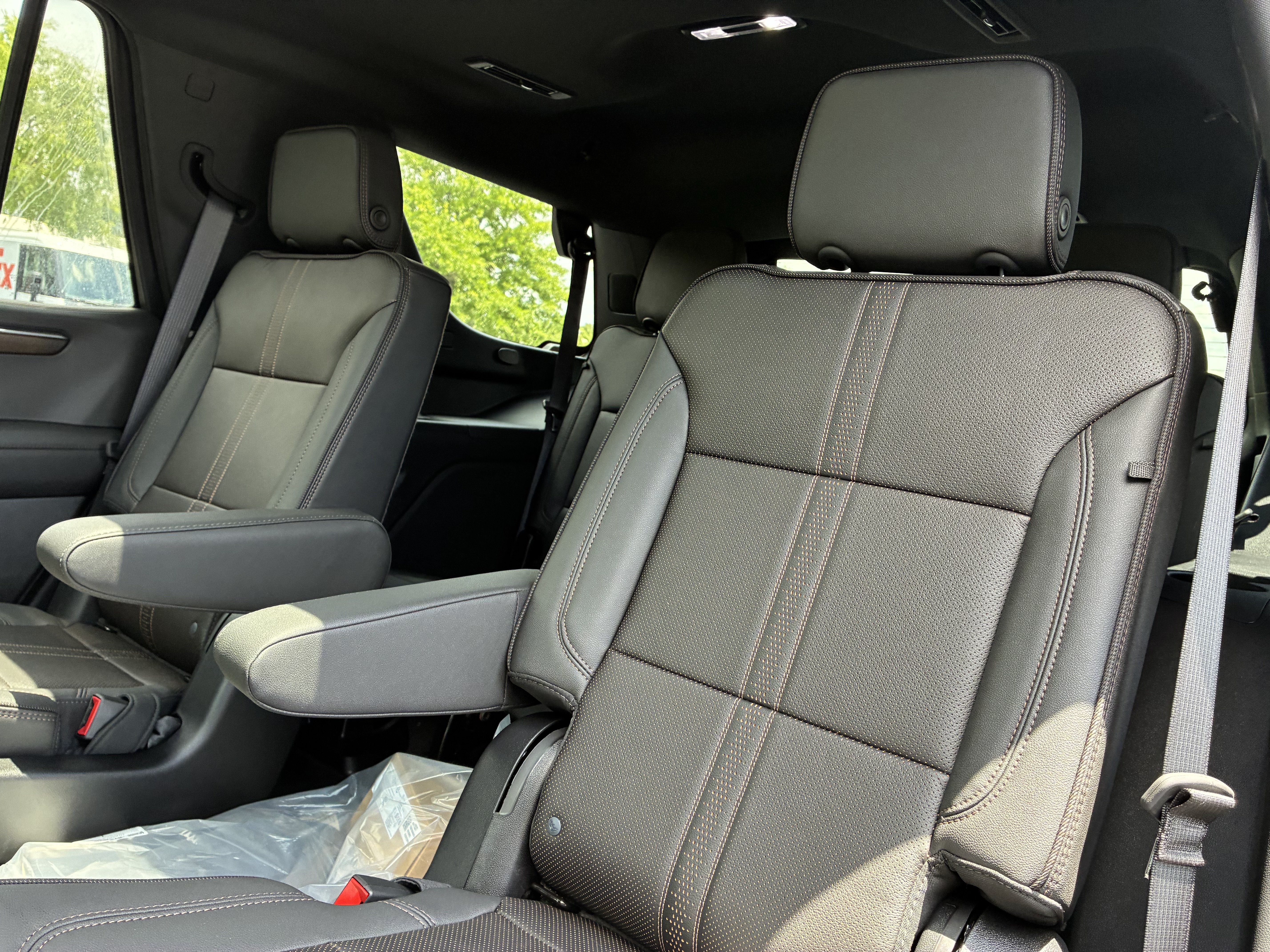 New 2026 Chevrolet Tahoe High Country AWD/4WD image 13