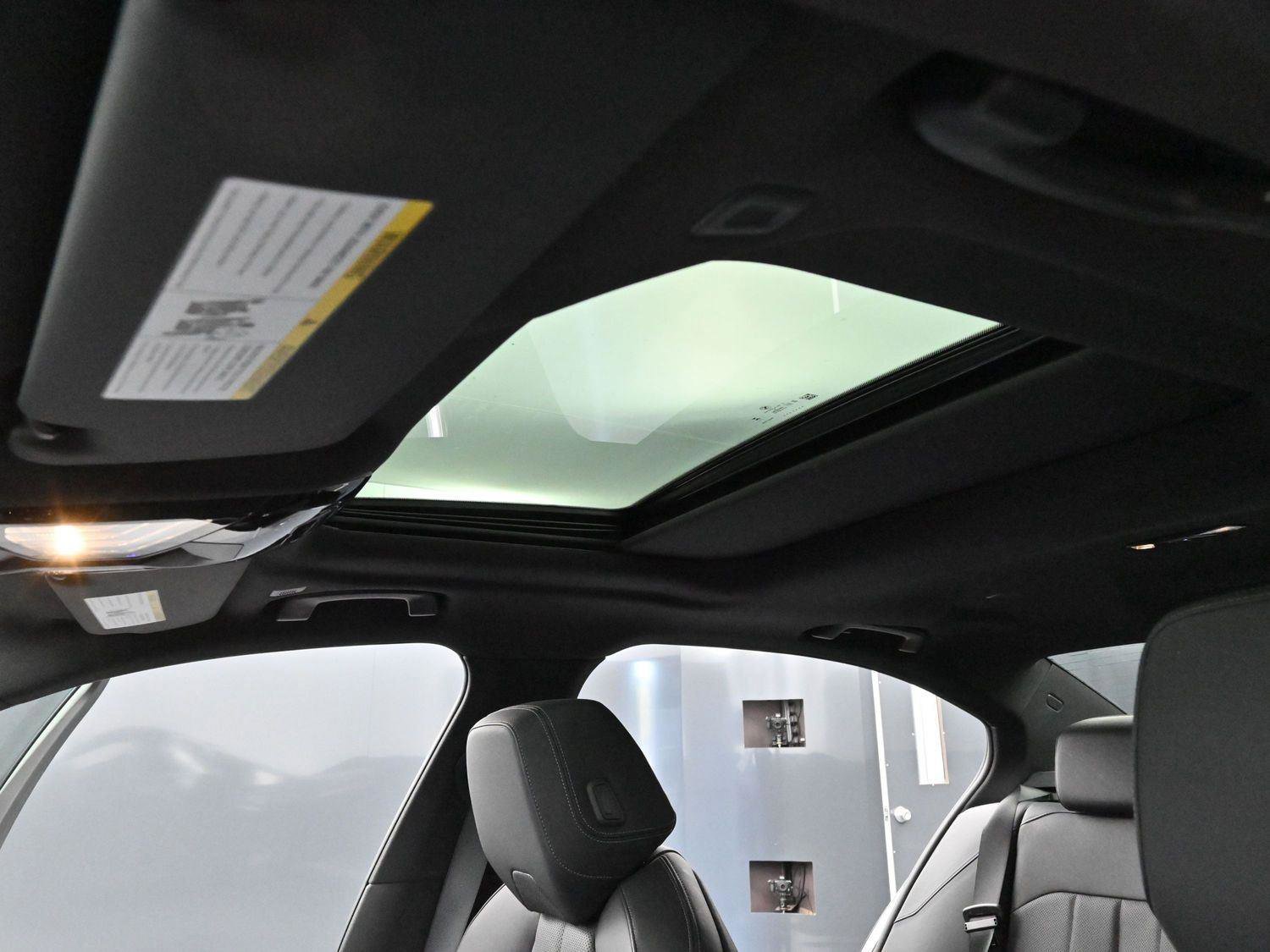 Used 2024 BMW i5 eDrive40i w/ M Sport Package image 30