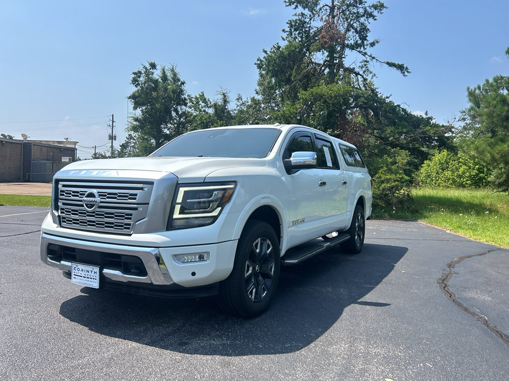 Used 2021 Nissan Titan Platinum Reserve w/ Moonroof Package AWD/4WD image 3