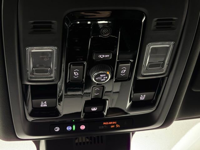 New 2026 GMC Yukon XL Denali w/ Denali Reserve Package image 28