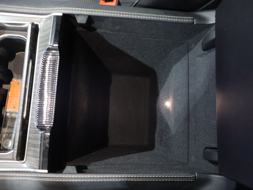 Used 2024 Jeep Wagoneer L Series III w/ Flexible Seating Group image 34