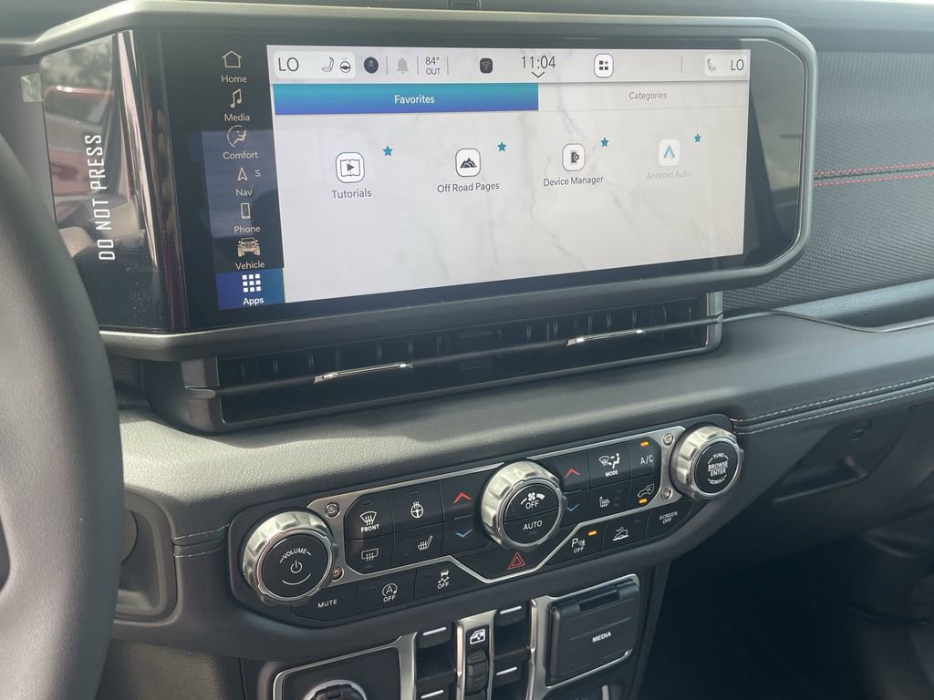 New 2025 Jeep Gladiator Rubicon w/ Safety Group AWD/4WD image 22