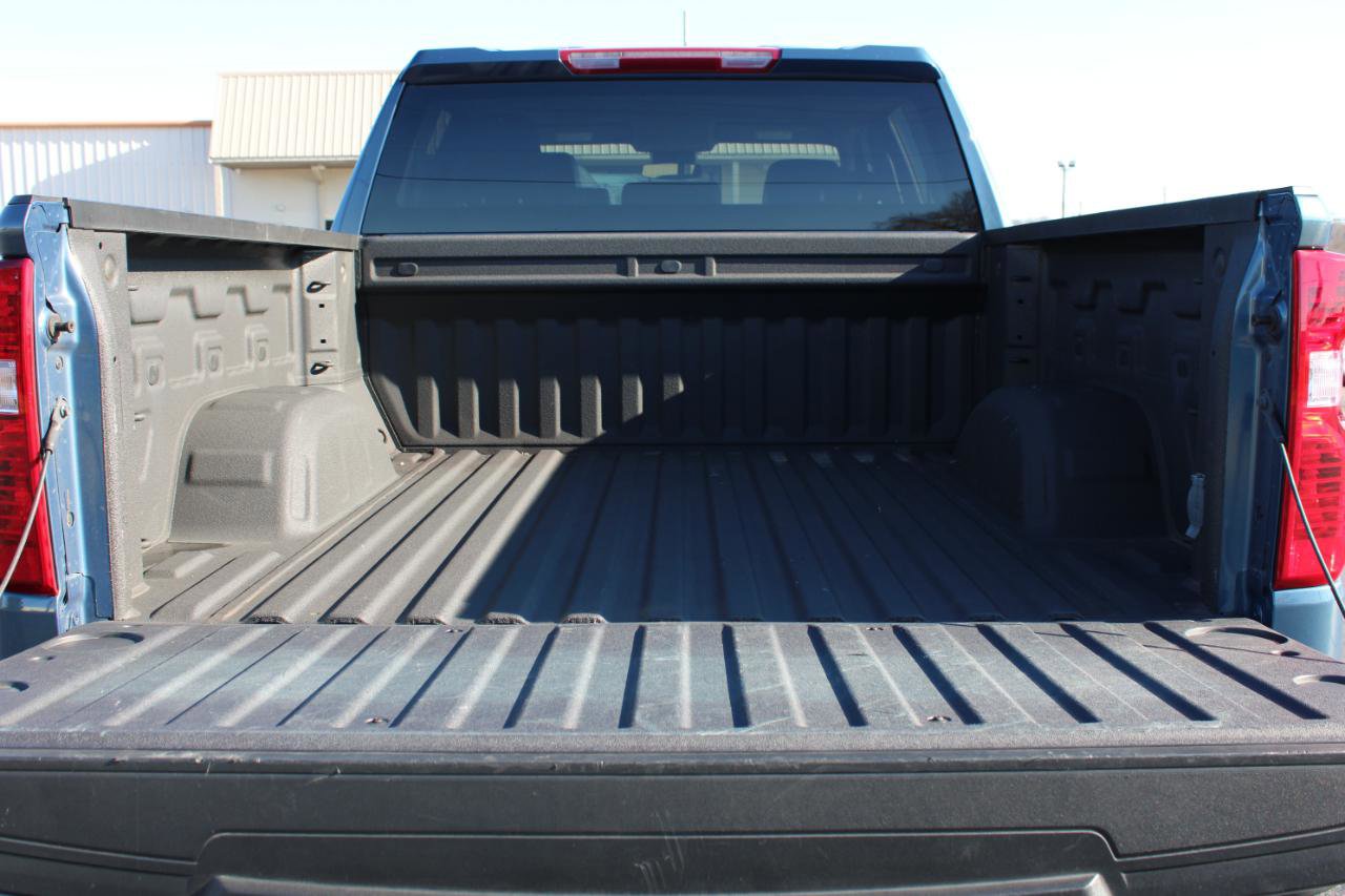 Used 2024 Chevrolet Silverado 1500 Custom image 10