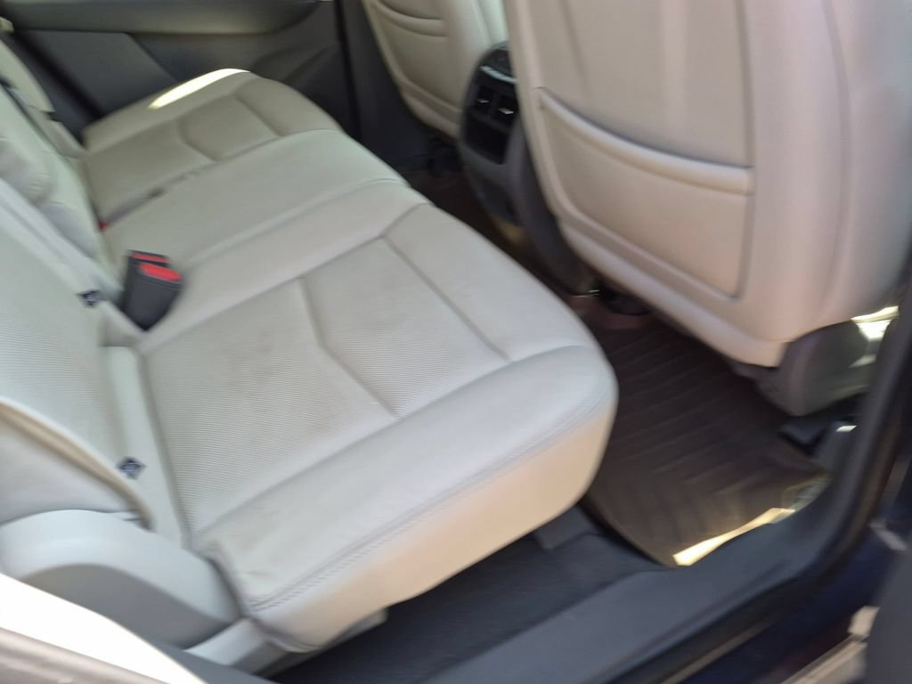 Used 2019 Cadillac XT5 Premium Luxury FWD image 25