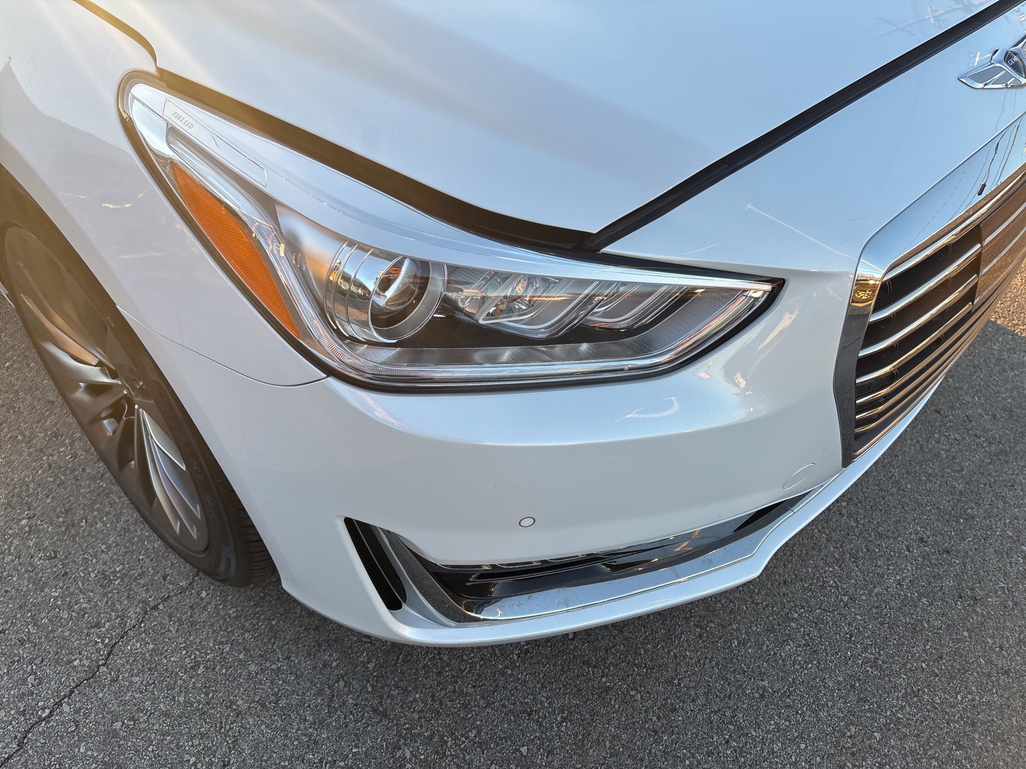 Used 2018 Genesis G90 3.3T Premium image 11