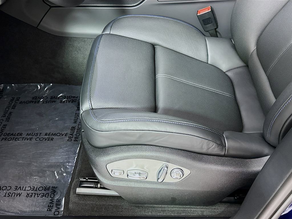 New 2025 Porsche Macan S AWD/4WD image 22
